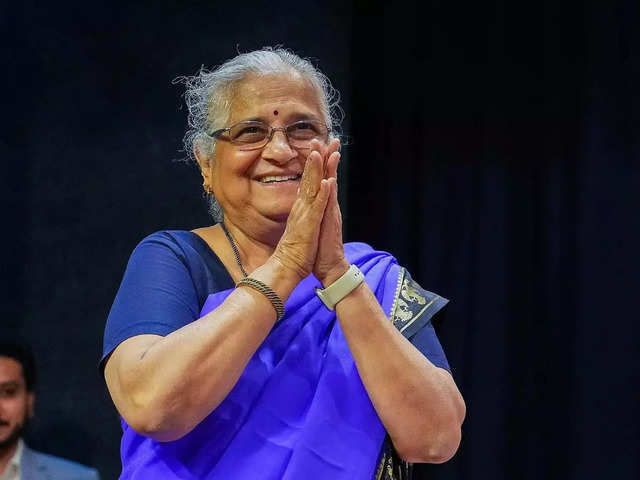 Sudha Murthy's education: A golden student