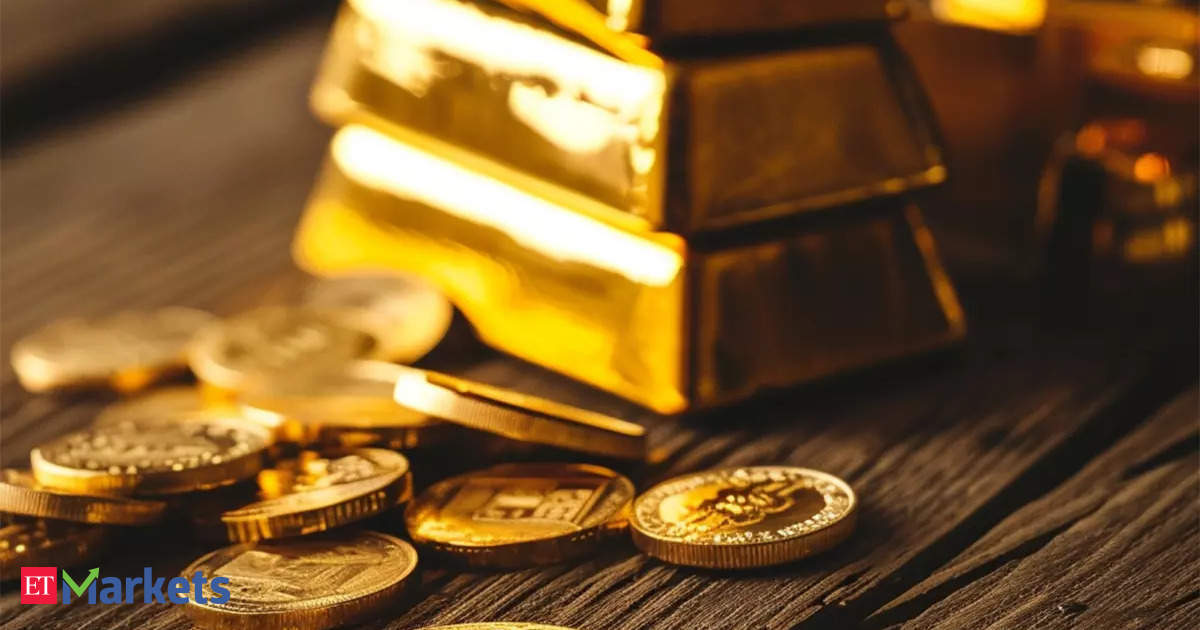 Gold extends record run, heads for best week in 5 months