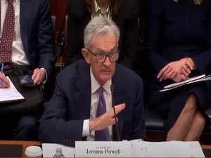 US Fed Chair indicates no rush in cutting interest rates
