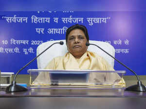 Lucknow: Bahujan Samaj Party (BSP) supremo Mayawati chairs a meeting of party's ...
