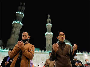 Ramzan starts on Monday after moon sighted in Saudi Arabia