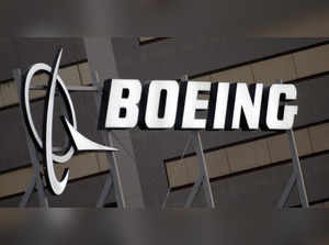 Boeing plane found to have missing panel after flight from California to southern Oregon