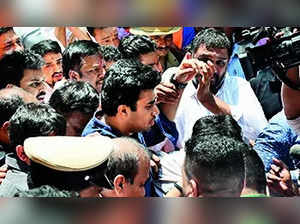 BJP’s Bengaluru LS Candidates Detained Over Chalisa-Azaan Row