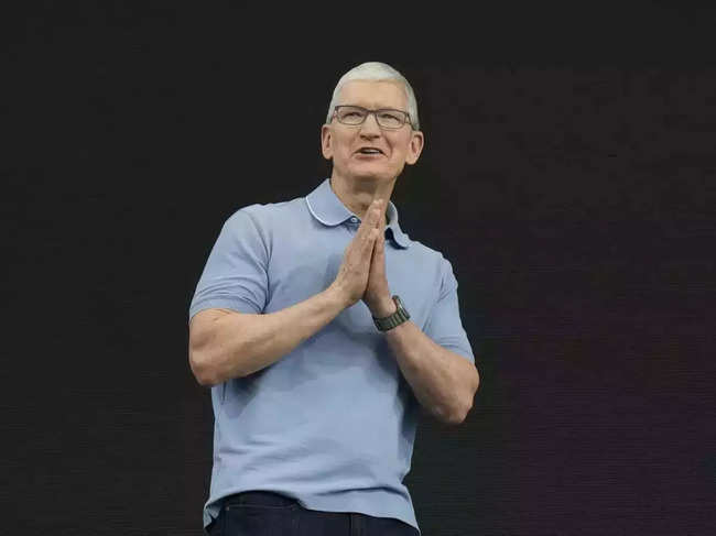 apple CEO Tim Cook
