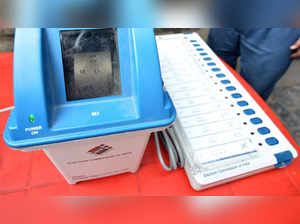 EVM control units batteries in Bengal found malfunctioning, 20K new sought from Hyderabad