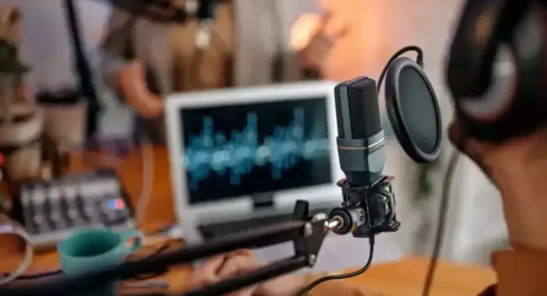 Voice of pod: Why entrepreneurs are turning into popular hosts of podcasts - Vimarsana News