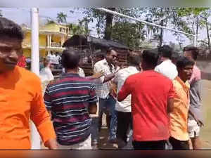 Trinamool supporters ‘attack’ BJP leaders in Bengal