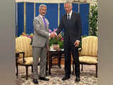 Jaishankar meets Singapore PM Lee & senior ministers to further deepen bilateral ties