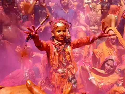Lathmar Holi