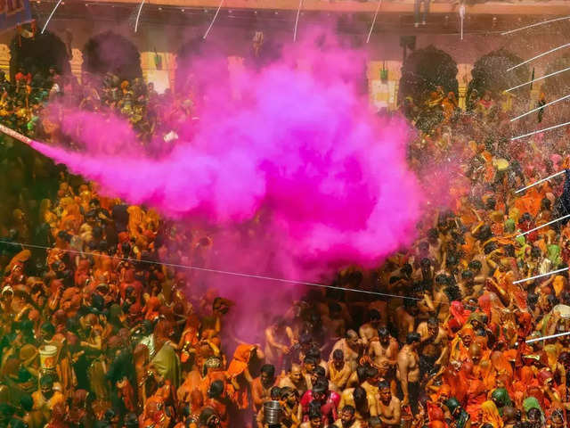 Holi played in temples