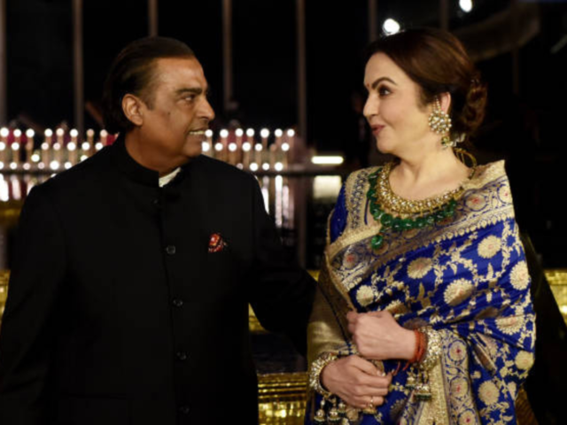 Mukesh ambani added his views on the wealth question