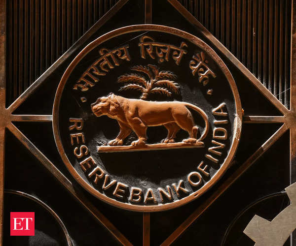 rbi announces temporary halt to rs 2 000 banknote exchange deposit on april 1