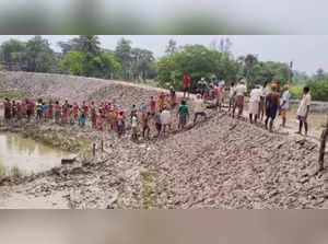 Centre hikes wage rates for workers under MGNREGA