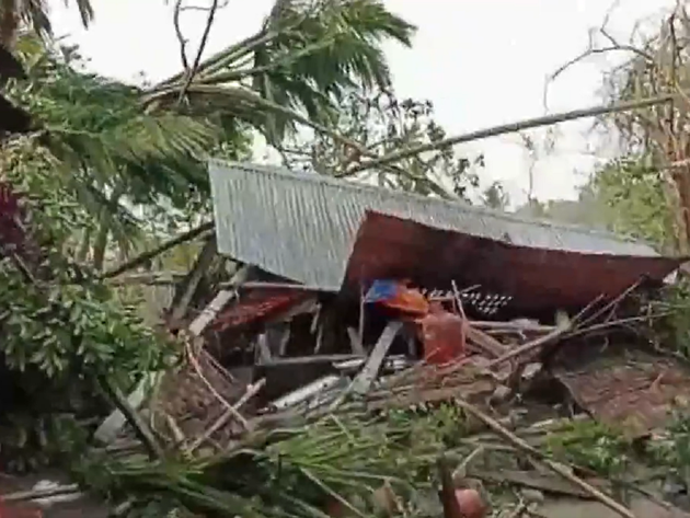 West Bengal Cyclone News Updates: Four dead, over 100 injured in West Bengal's Jalpaiguri