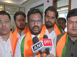 Madhya Pradesh: Congress leader Vikram Ahake joins BJP ahead of Lok Sabha polls