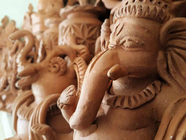 Asharikandi terracotta craft