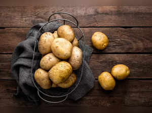 Potato prices in Bengal likely to ease to Rs 20-21/kg this week