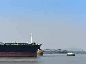 india shipping istock