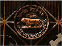 RBI bars IIFL Finance from sanctioning or disbursing gold loans