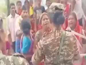 Bengal: NIA team comes under attack in Purba Medinipur while picking up suspect in blast case