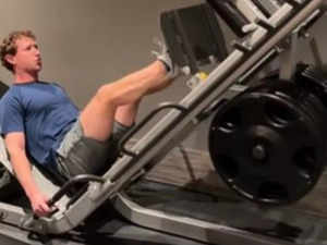 Mark Zuckerberg rejoins gym, 5 months after knee surgery:Image
