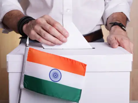 Documents required with Form 6