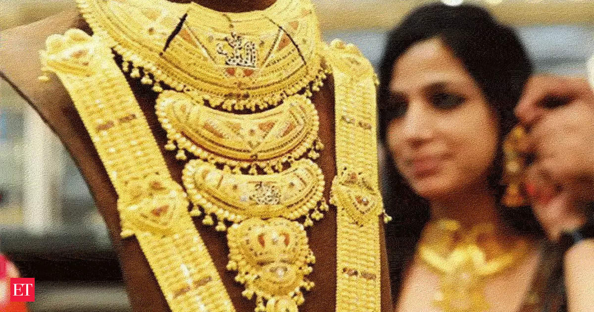 Gold gets more lustre, nudges Rs 73,000 with 10.75% price rise in a month