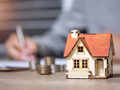 Who is bothered about high loan rates and rising home prices:Image