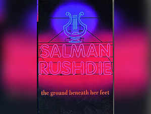 The Ground Beneath Her FeetSalman Rushdie