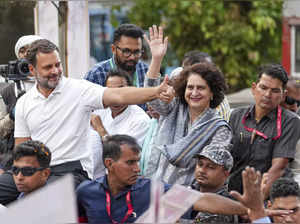 Mumbai: Congress leader Rahul Gandhi and Priyanka Gandhi during the 'Bharat Jodo...
