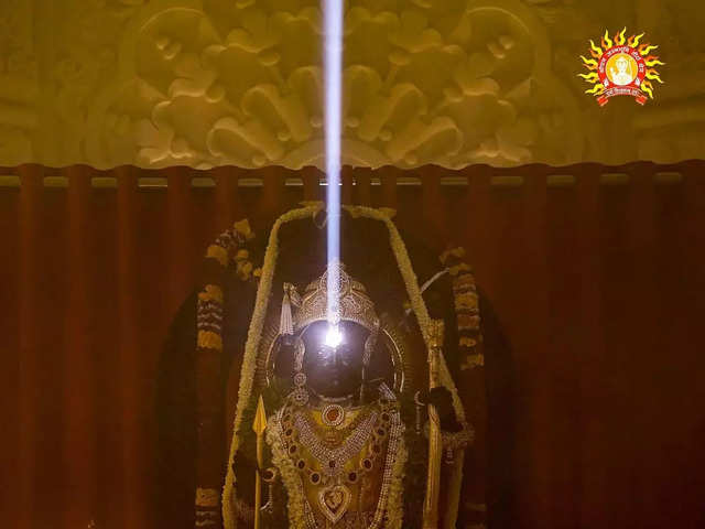 Surya Tilak illuminates Ram Lalla
