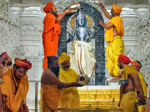 ​Ayodhya 'abhishek'​