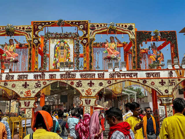 ​Festival devotees