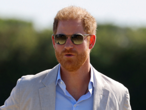 Is Prince Harry never returning to the royal family? Duke of Sussex officially abandons British resi:Image