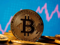 Cryptocurrency Price on April 18: Bitcoin dips below $61.2K; Dogecoin, Solana drop over 7%