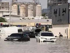 UAE Counts Cost of Floods; Dubai Airport Faces More Disruptions