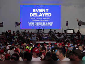 Trump cancels rally because of weather, proving the difficulty of balancing a trial and campaign
