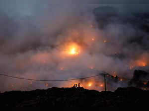 Fire at Ghazipur landfill site in New Delhi