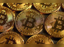 Bitcoin traders shrug off 'halving' to focus on broader market risks