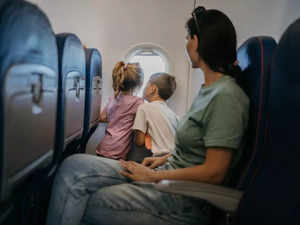 Government mandates airlines to seat one parent with children:Image