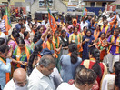 BJP workers protest against Congress' manifesto in Delhi
