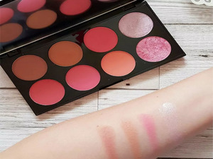 10 Best Blushes for Summer that help you achieve a natural flushed look