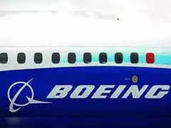 Boeing Sees First Revenue Drop in Seven Quarters