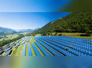 Solar companies seek new U.S. tariffs on Asian imports:Image
