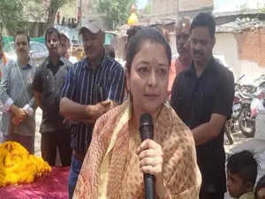 Madhya Pradesh: Jyotiraditya Scindia's wife campaigns for her husband, says "Our relationship with people is 300 years old"