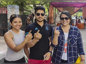 Noida man returns from Germany to cast vote