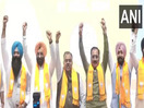 Large number of Sikhs, including DSGMC members, join BJP