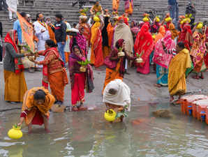 Ayodhya, Jan 17 (ANI): Women fill Kalash with water from the Saryu River, in Ayo...