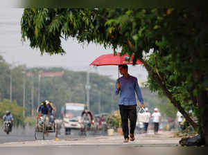 As Andhra Pradesh bakes in 46 degrees temperature, IMD extends heatwave warning for many states:Image