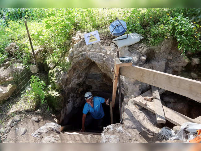 Underground hideout from time of Jewish revolt against Romans unearthed in Israel